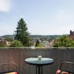 Vierheller Apartment *