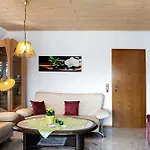 Vierheller Apartment *
