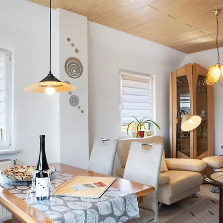 Vierheller Apartman *