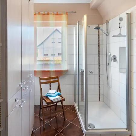 Vierheller Apartment